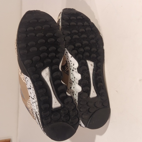 Steve Madden Bena Python Wedge Sneaker Size 6.5 - Picture 8 of 11
